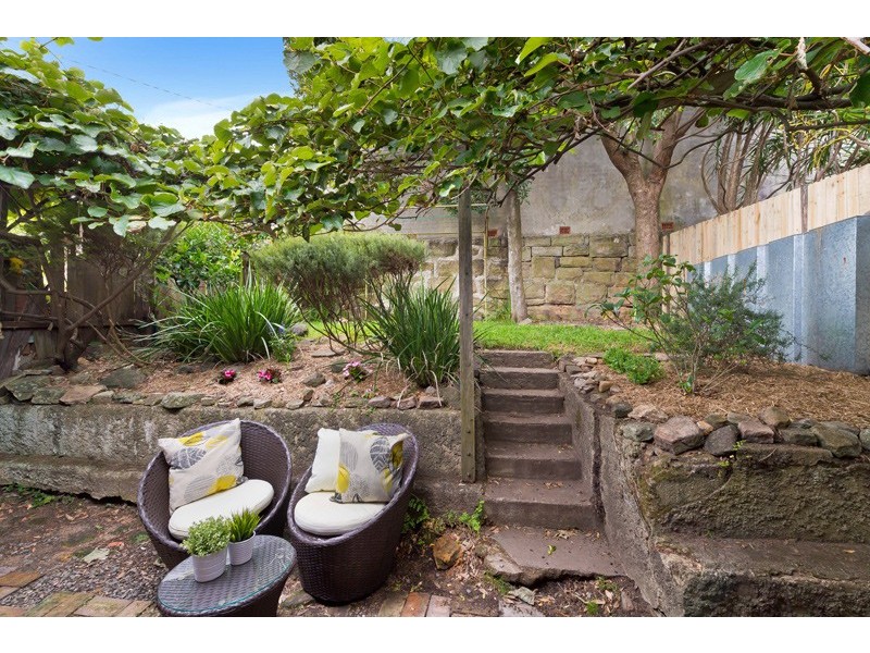 3 Hilltop Avenue, Marrickville NSW 2204