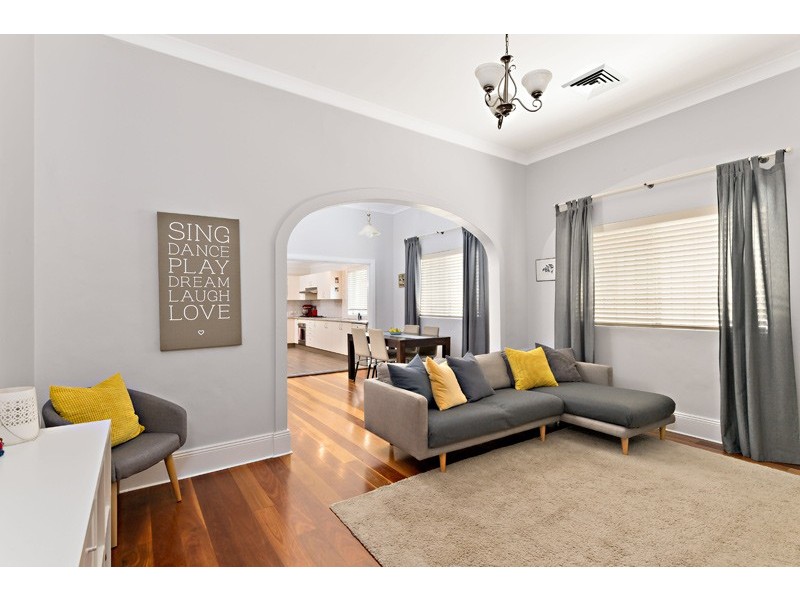 80 Beach Road, Dulwich Hill NSW 2203