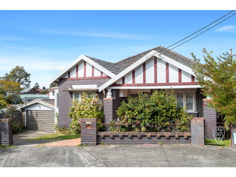 10 Stoke Avenue, Marrickville NSW 2204