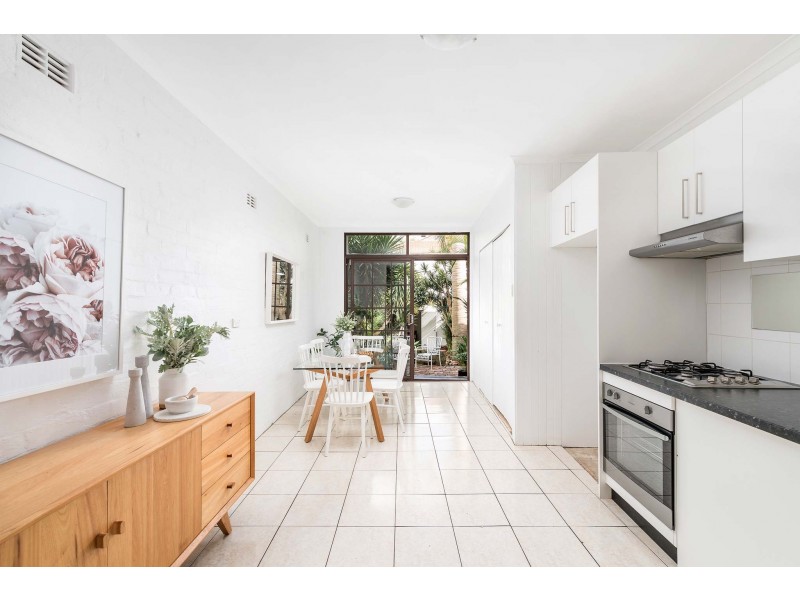 16 Young Street, Annandale NSW 2038