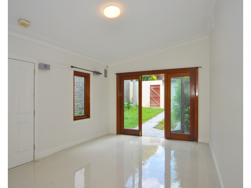 13 Westbourne Street, Stanmore NSW 2048