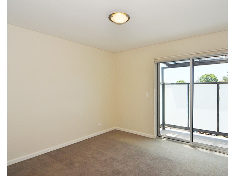 2/1 Moyes Street, Marrickville NSW 2204