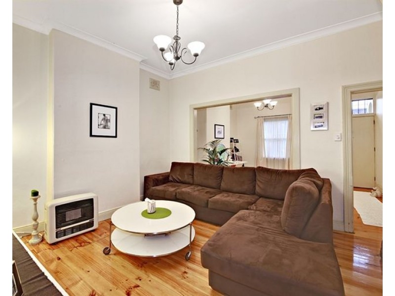 9 Elswick Street, Petersham NSW 2049