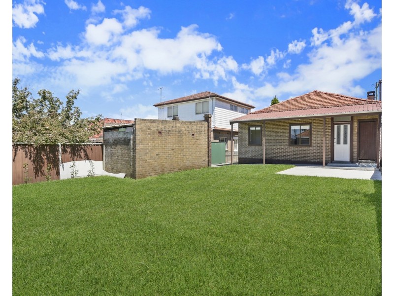 26 Hugh Avenue, Dulwich Hill NSW 2203
