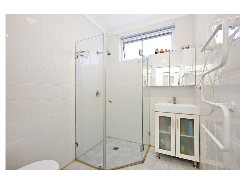 27 Canterbury Rd, Canterbury NSW 2193