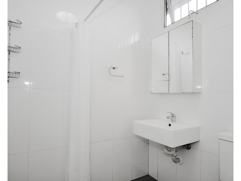 2/17 Shaw Street, Petersham NSW 2049