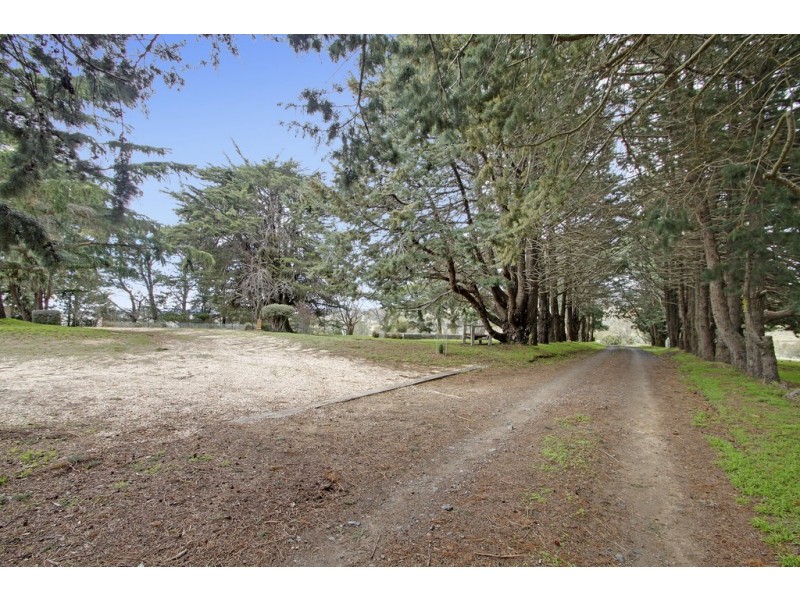 812 Old South Road, Cullerin NSW 2581