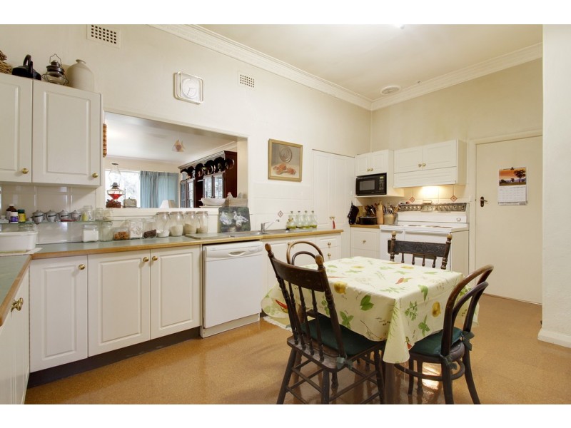 812 Old South Road, Cullerin NSW 2581