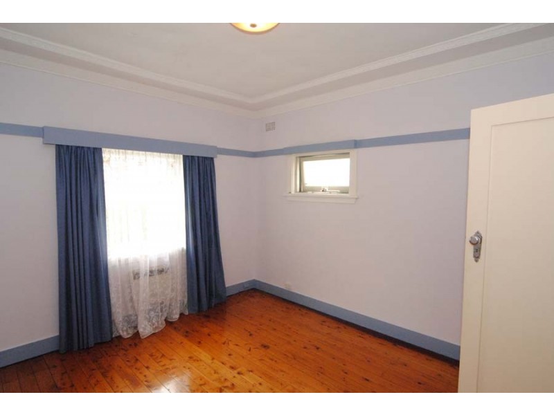 35 Woodbury Street, Marrickville NSW 2204