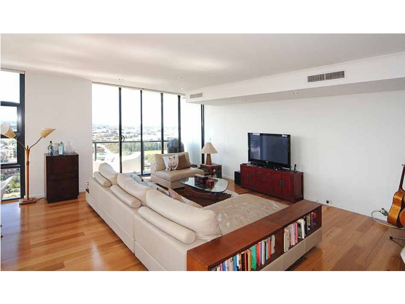 1801/221-229 Sydney Park Road, Erskineville NSW 2043