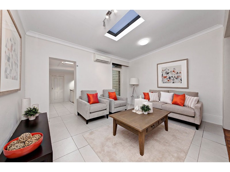 13 Commodore Street, Newtown NSW 2042