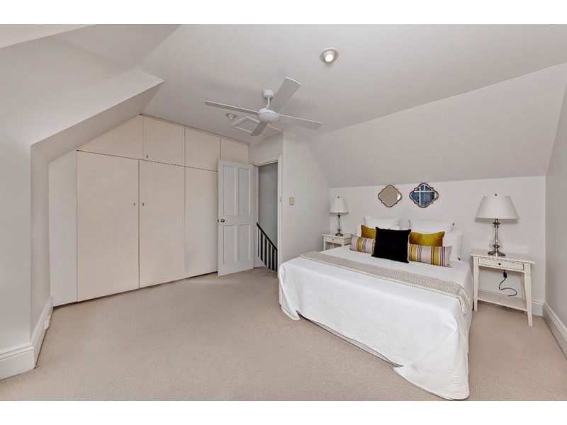 13 Commodore Street, Newtown NSW 2042