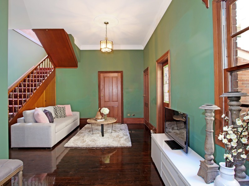 142 Victoria Street, Ashfield NSW 2131