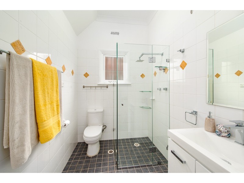 1/12 Cecil St, Ashfield NSW 2131