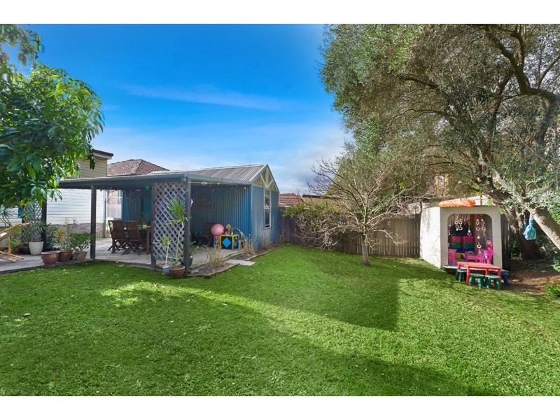 23 Elizabeth Avenue, Dulwich Hill NSW 2203