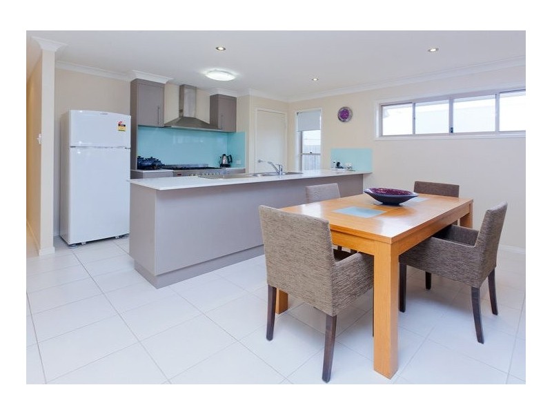 1 Coolibah Close, Springfield Lakes QLD 4300