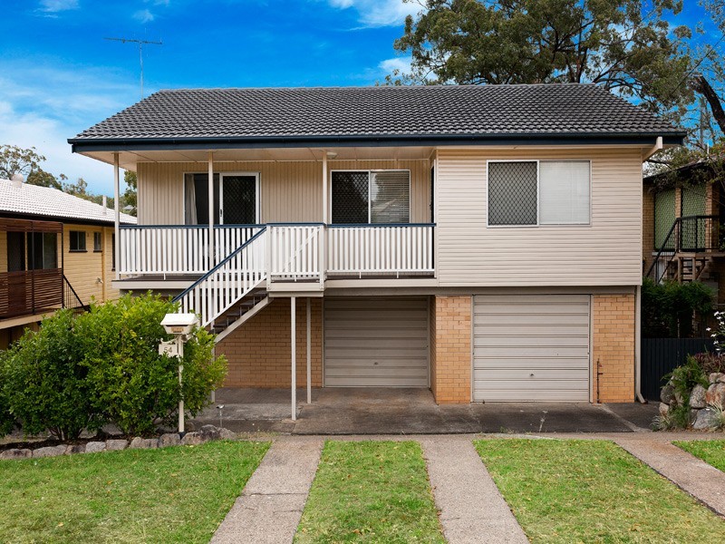 54 Lomatia Street, Everton Hills QLD 4053