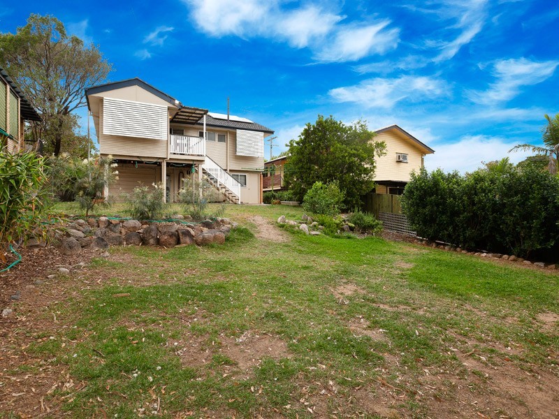 54 Lomatia Street, Everton Hills QLD 4053