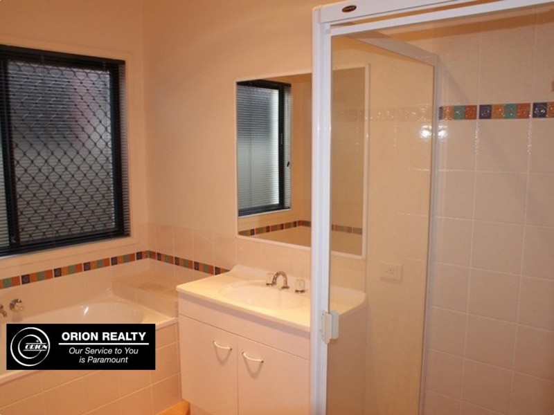 11 Gilberton Crescent, Forest Lake QLD 4078