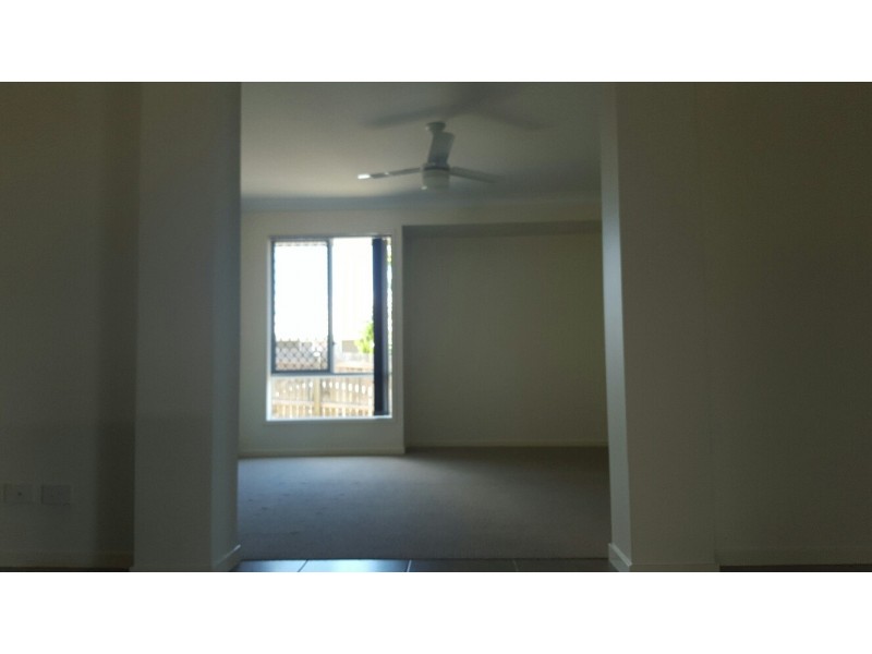 5 Morris Crescent, Bellbird Park QLD 4300