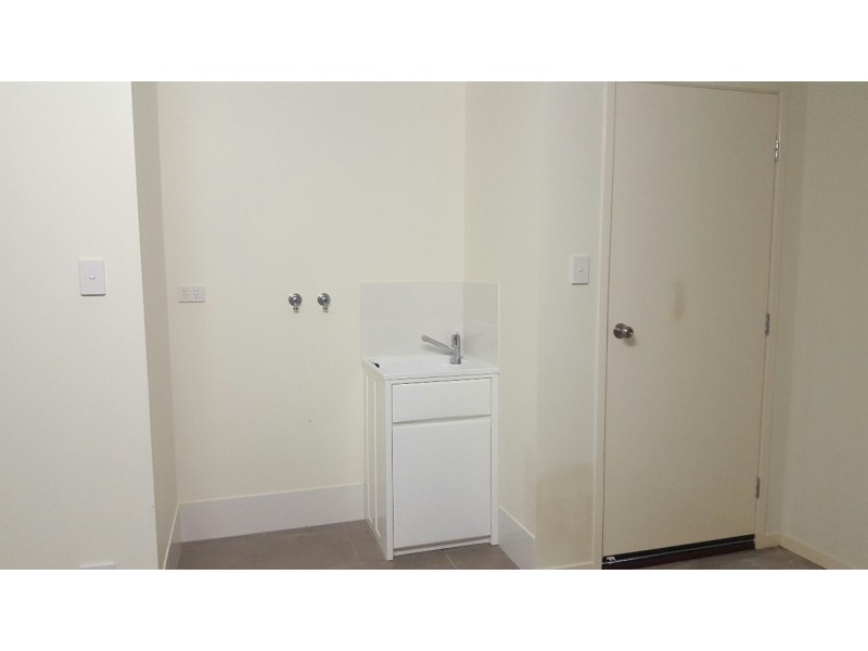 5 Morris Crescent, Bellbird Park QLD 4300