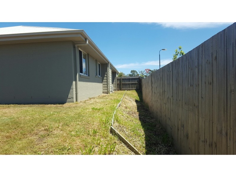 5 Morris Crescent, Bellbird Park QLD 4300