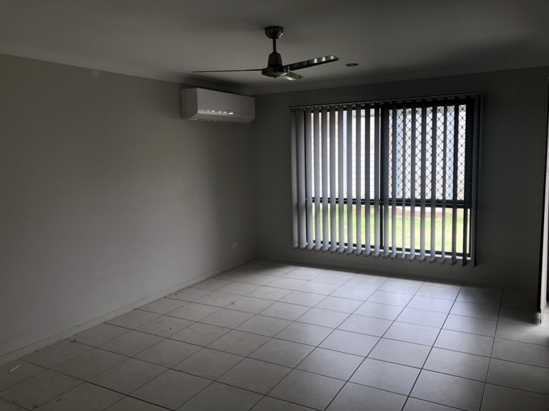 11 Barber Street, Springfield Lakes QLD 4300