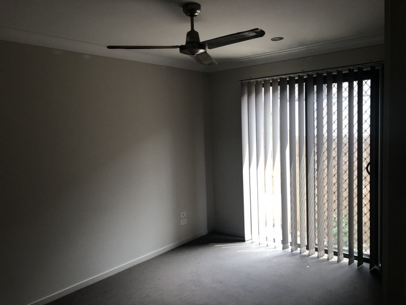 11 Barber Street, Springfield Lakes QLD 4300