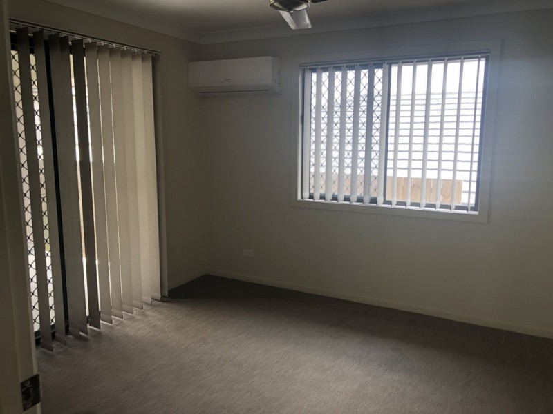 11 Barber Street, Springfield Lakes QLD 4300