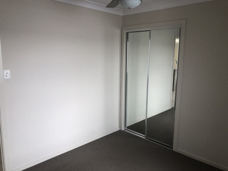 11 Barber Street, Springfield Lakes QLD 4300