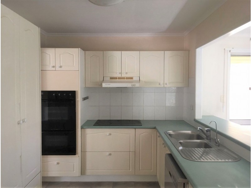 14 Joachim Street, Holland Park West QLD 4121