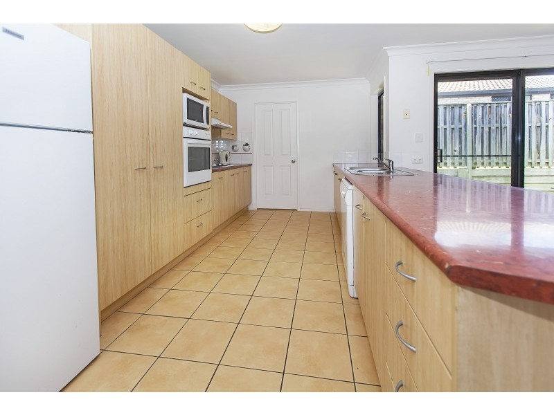 8 Bidford Street, Springfield QLD 4300