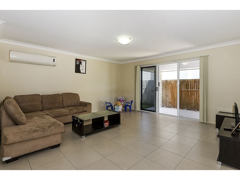17 Hyde Avenue, Springfield Lakes QLD 4300
