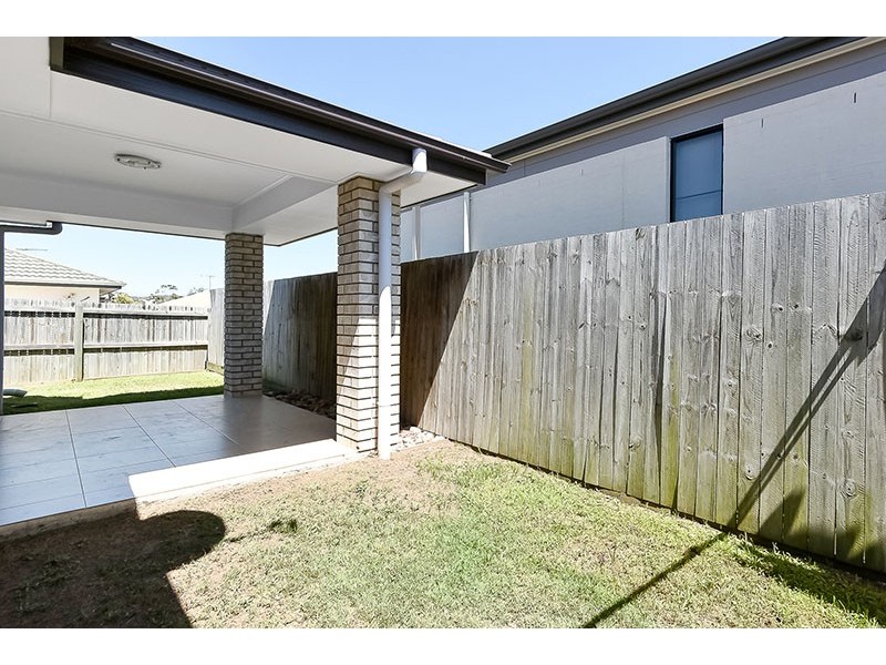 17 Hyde Avenue, Springfield Lakes QLD 4300