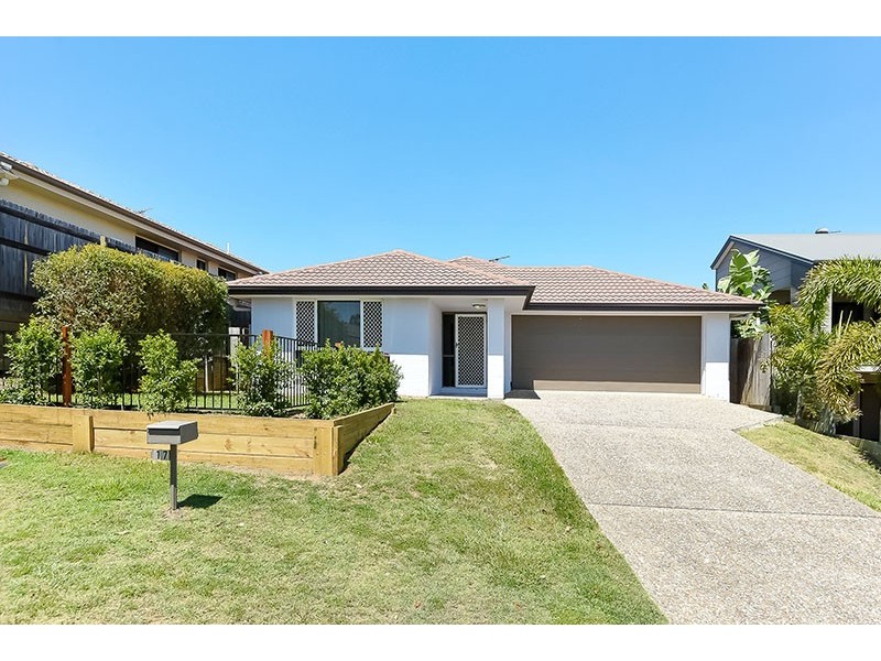 17 Hyde Avenue, Springfield Lakes QLD 4300