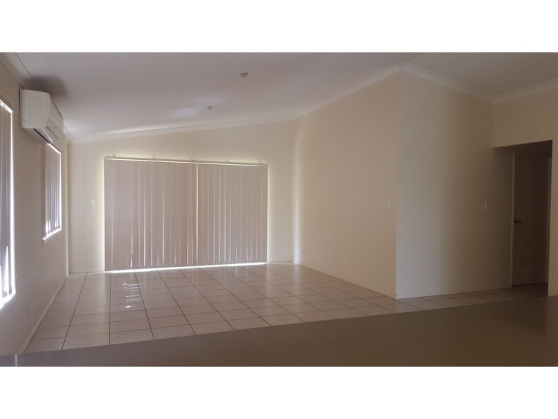 23 Pencarrow Crescent, Raceview QLD 4305