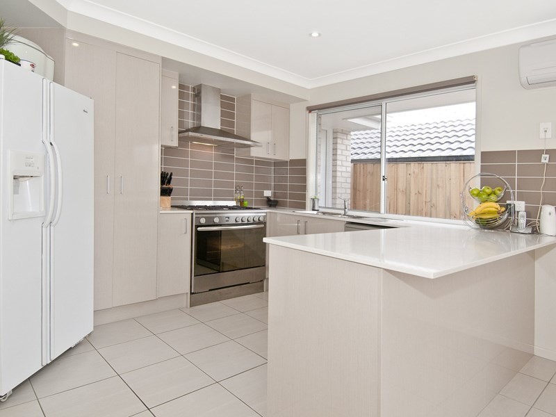 12 Carrawinya Street, Waterford QLD 4133