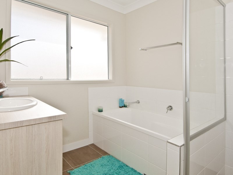 12 Carrawinya Street, Waterford QLD 4133