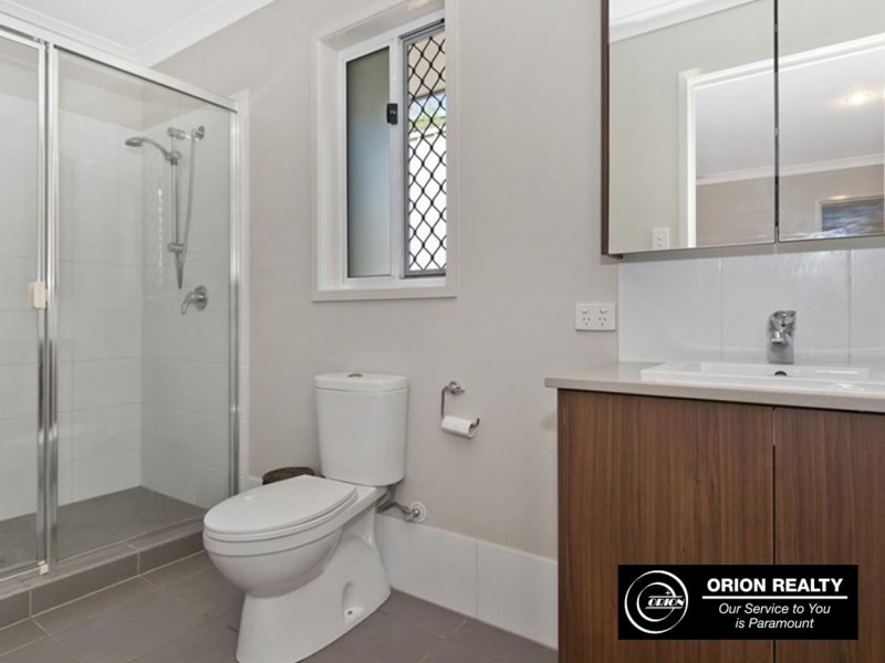 65 Ridgevale Boulevard, Holmview QLD 4207