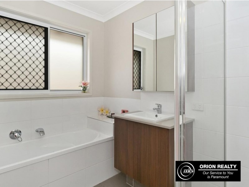 65 Ridgevale Boulevard, Holmview QLD 4207