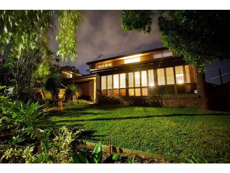 18 Bridle Street, Mansfield QLD 4122