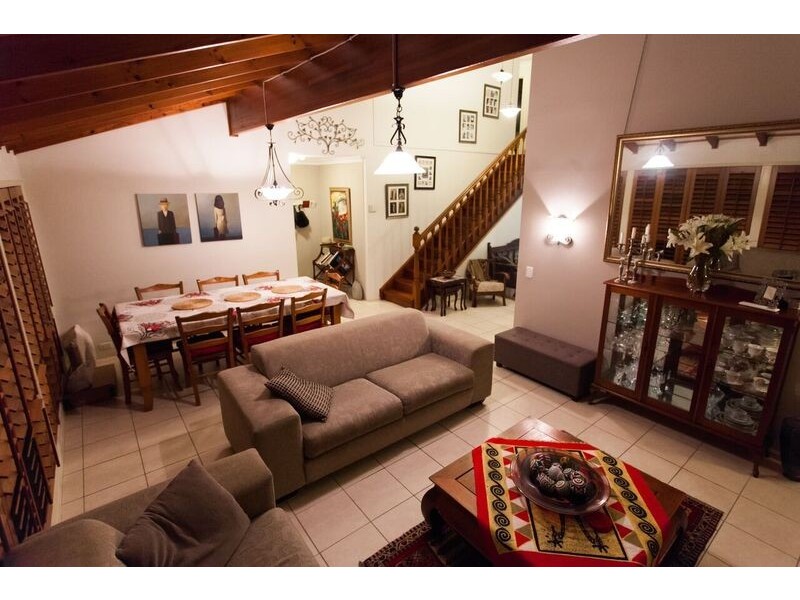 18 Bridle Street, Mansfield QLD 4122