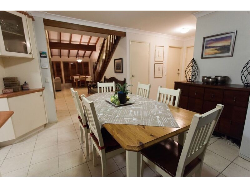 18 Bridle Street, Mansfield QLD 4122