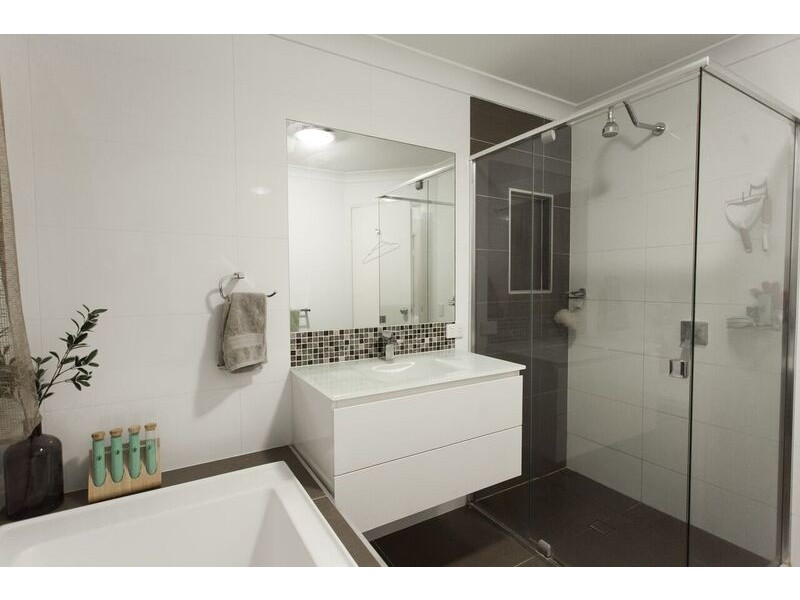 18 Bridle Street, Mansfield QLD 4122