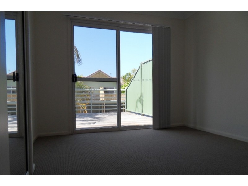 40/215 Cottesloe Drive, Mermaid Waters QLD 4218