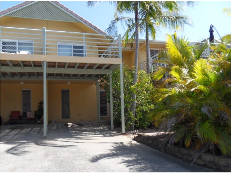 40/215 Cottesloe Drive, Mermaid Waters QLD 4218