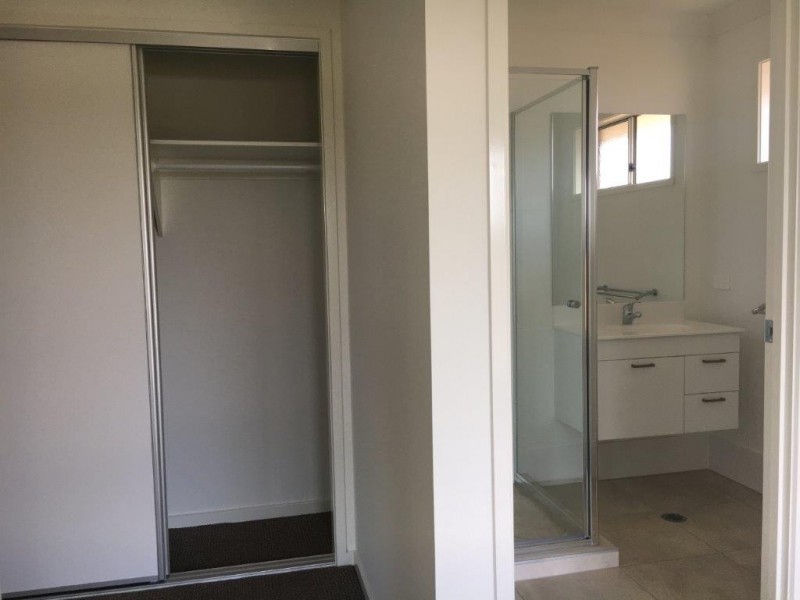 5 White Rock Drive, Redbank Plains QLD 4301