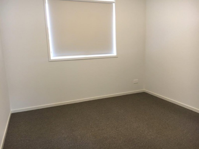 5 White Rock Drive, Redbank Plains QLD 4301