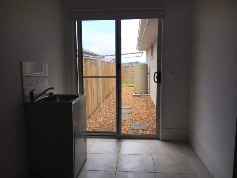 5 White Rock Drive, Redbank Plains QLD 4301