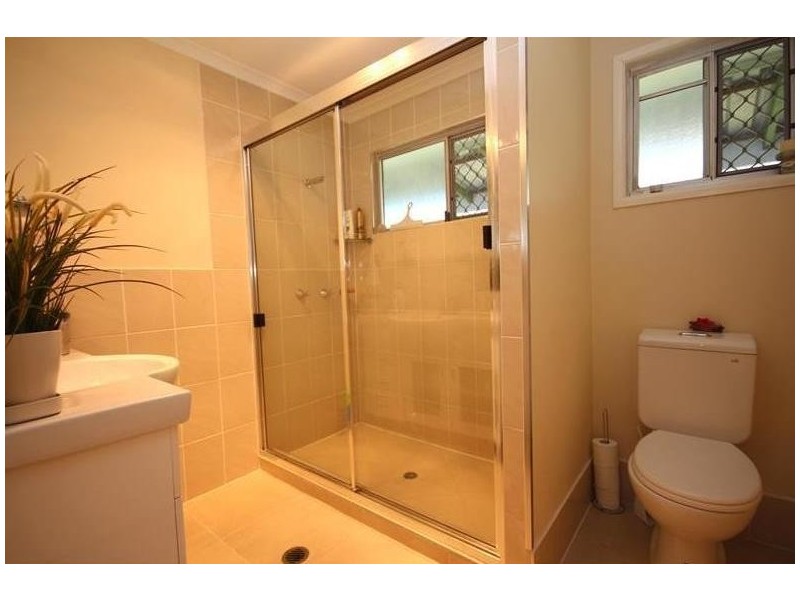 10 Rinto Drive, Eagleby QLD 4207